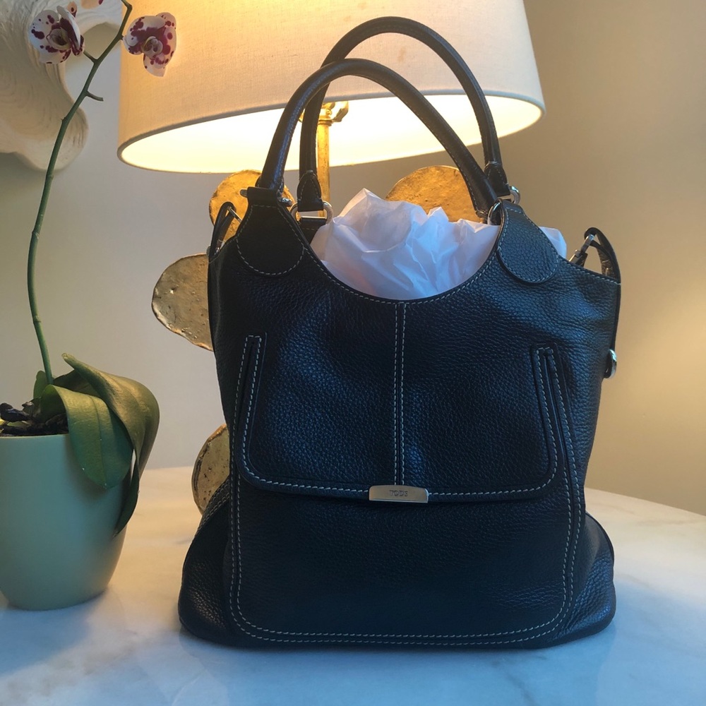Tod’s Pebbled Black Shoulder Bag